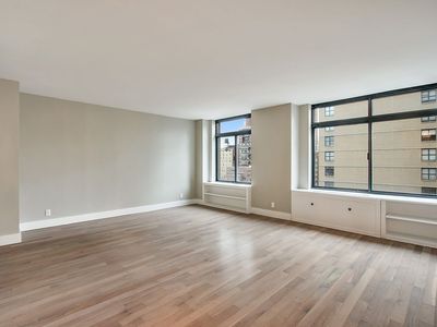 400 E 70th St APT 1406