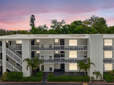 2944 W Bay Dr APT 106