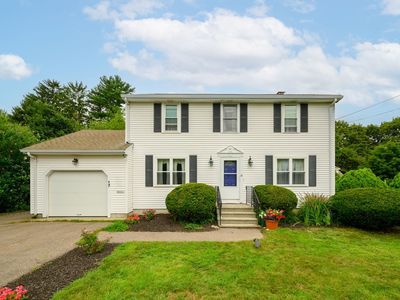 17 Woodlawn Ave