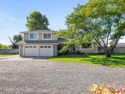 8920 Maple Dr