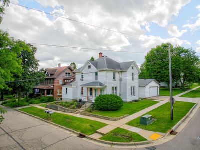 901-903 2nd St