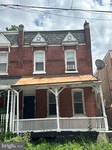 40 W Wyneva St