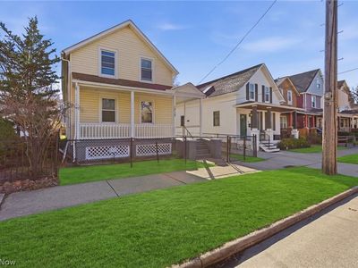 1939 W 54th St