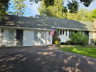Property at 28 Pratt Rd, Manchester, NY