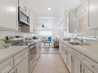 143 W Beverly Pl