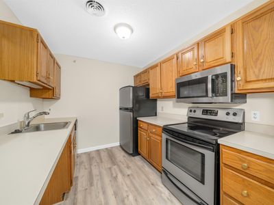 3 Bartemus Trail #202