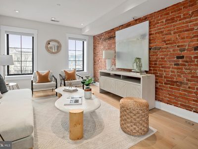 330 16th St SE Unit 2