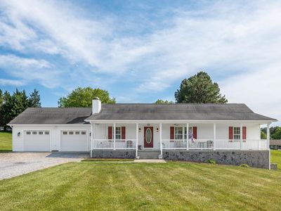1068 Oakwood Knolls Dr