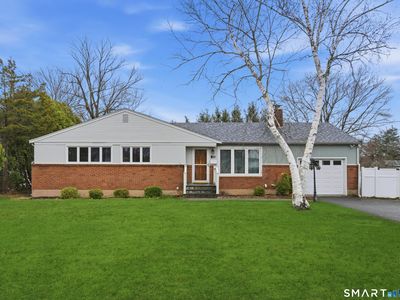 Property at 21 Raymond Place, Cromwell, CT