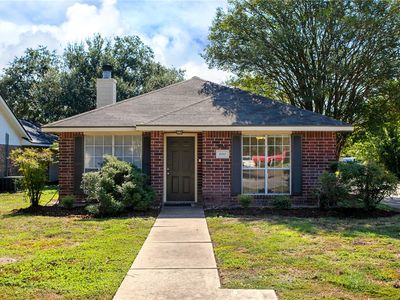 800 Camellia Ct