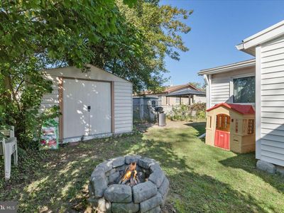 81 River Dr