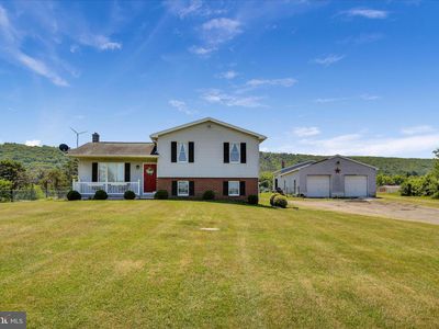 108 Hollow Rd
