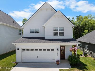 1618 Spring Berry Ln