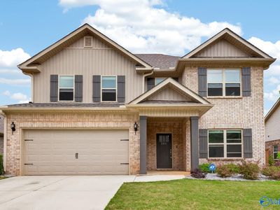 201 Saddle St