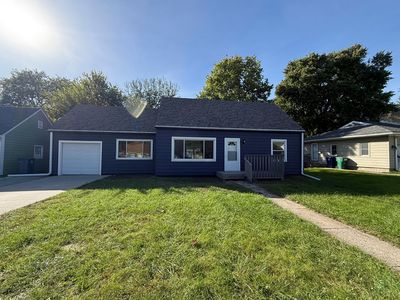 1417 Grand Ave