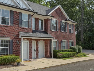 Property at 8455 Williamstown Dr, Shelby township, MI