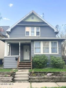 2538 Foraker Ave