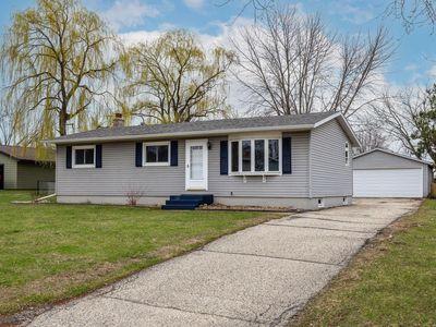 306 Neitzel DRIVE