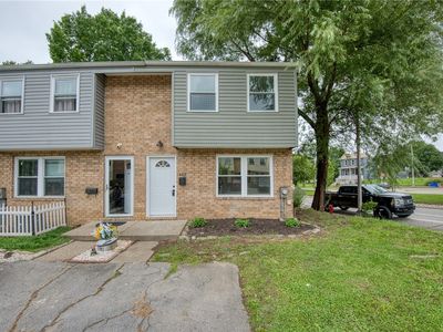 442 Enright Ct