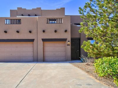5425 Roosevelt Loop NE