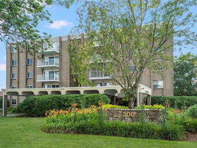 200 Hoffman Ave APT 402