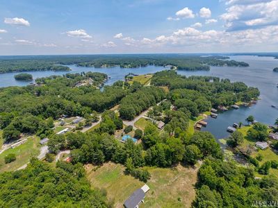 124 Pineview Dr