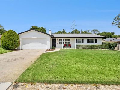 121 Peacock Dr
