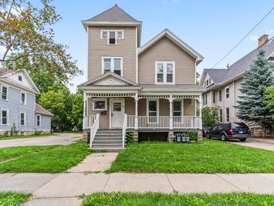 685 Franklin St