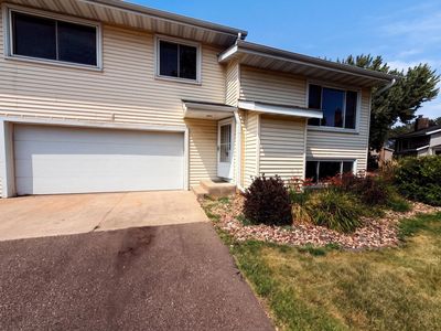 16066 Foliage Ave W