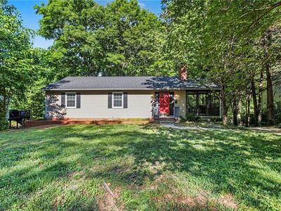 336 Lawndale Dr
