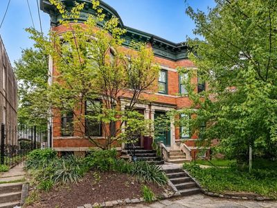 257 Woodlawn Ave