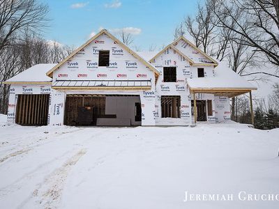 2389 Dunnigan Ave NE