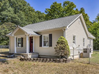 2013 Old Cluster Springs Rd
