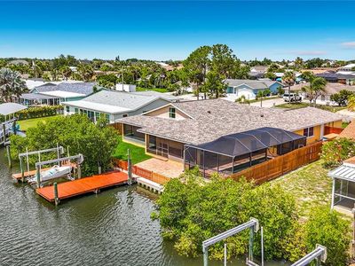 6517 Solitaire Palm Way