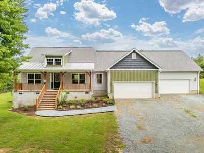 387 Hanks Chapel Rd