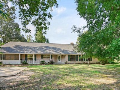 1072 Rollins Rd