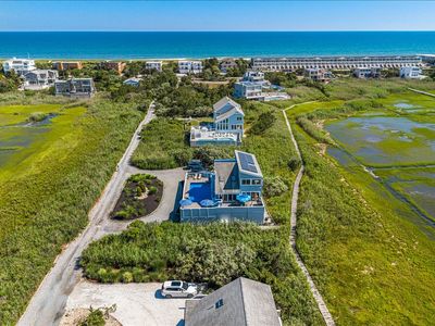 556 Dune Rd