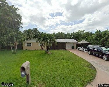 4260 Pearl Harbor Dr