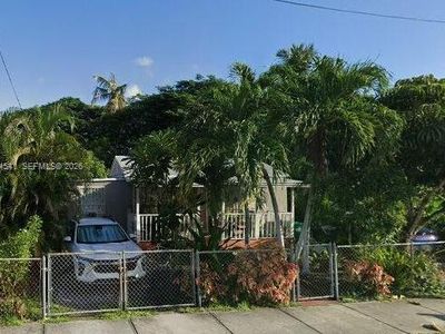 863 NW 113th St