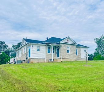 463 McGuire Ave