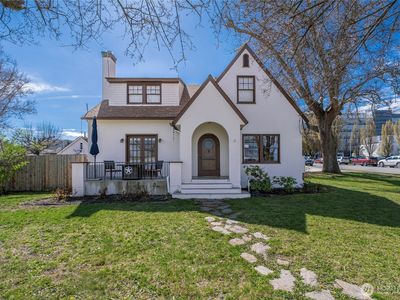 Property at 841 Red Apple Road, Wenatchee, WA