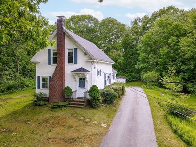 395 Kingsbury Ave