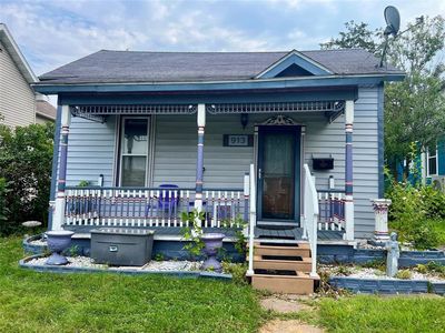 913 Summer Street