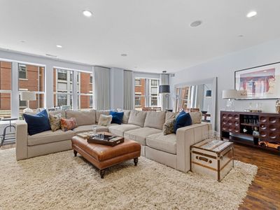 1280 Washington St APT 202