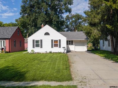 Property at 2410 Jefferson St, Bellevue, NE