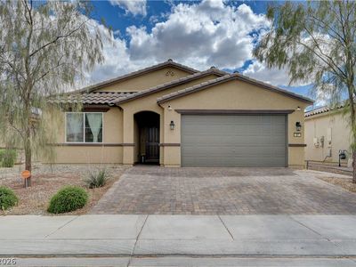 27 Red Sandstone Ave