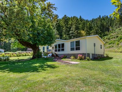 5833 Hubbard Creek Rd