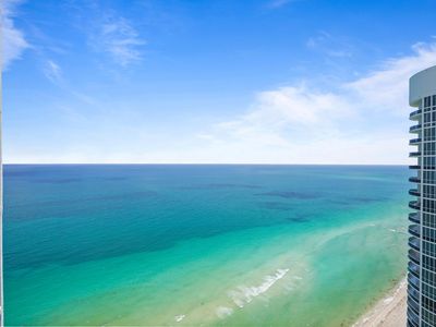 15901 Collins Avenue #3902