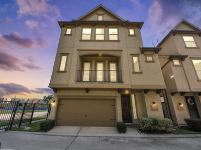 442 N Live Oak St