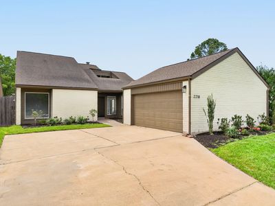 2218 Ashford Hollow Ln